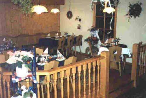 Hotel Restaurant Zur Krone Obersuhl Zewnętrze zdjęcie